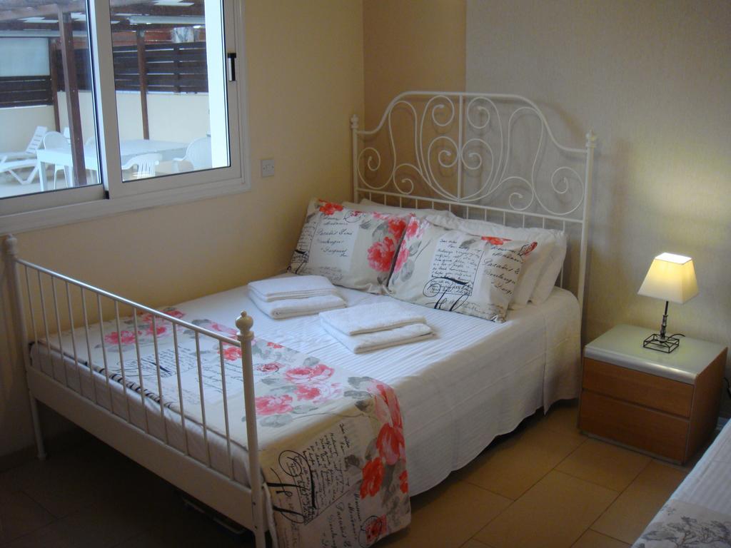 Athena Villa Ayía Nápa Extérieur photo