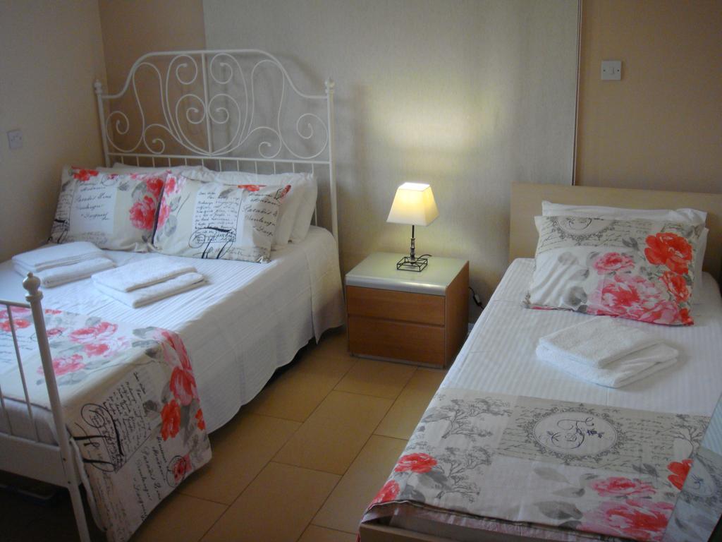 Athena Villa Ayía Nápa Extérieur photo