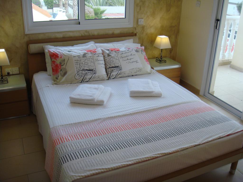 Athena Villa Ayía Nápa Extérieur photo