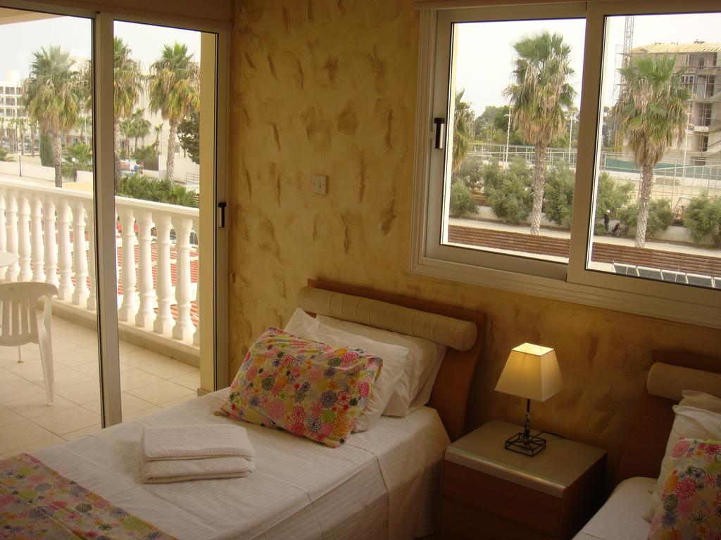 Athena Villa Ayía Nápa Extérieur photo