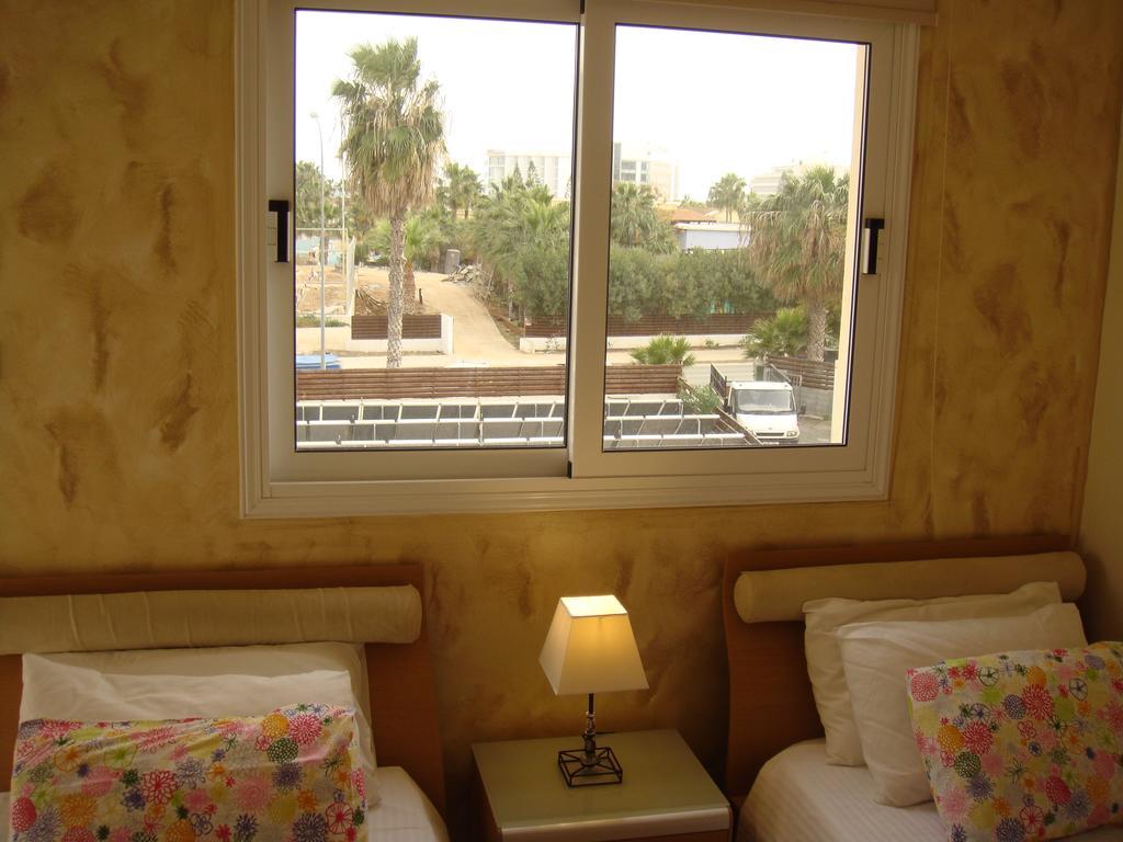Athena Villa Ayía Nápa Extérieur photo